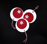 Tiny White Bubble Flakes - Handcrafted Christmas Gift Tags - dr16-0087